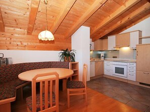 Dining - Hansjörg by Interhome (Kaltenbach)