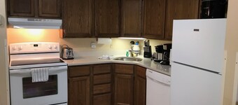 Snowshed & Ramshead Ski Lodges in walking distance plus shuttle service