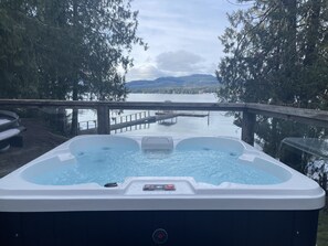 Baignoire à remous extérieure