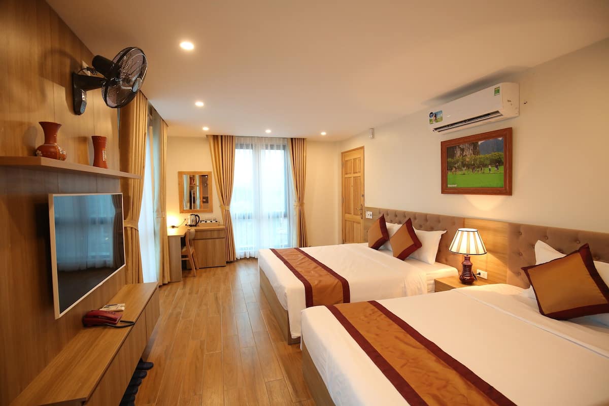 Deluxe-Zweibettzimmer | Betten mit Memory-Foam-Matratzen, Minibar, Zimmersafe