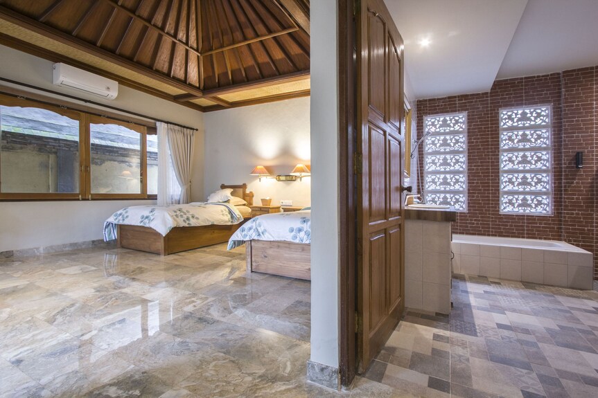 Villa 6# 1br Stunning Villa W/ Public Pool At Downtown Ubud - Bali