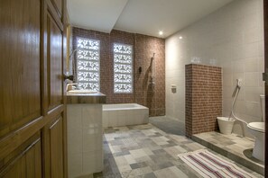 Bathroom - Villa 6# 1BR Stunning Villa w/ Public pool at downtown Ubud (Ubud)
