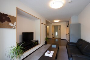 LÀgenhet (Yukon 1) | Vardagsrum | Platt-tv, Netflix och streamingtjÀnster