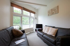 Yukon 6 | Living area | Flat-screen TV, Netflix, streaming services - Yukon (Kutchan)