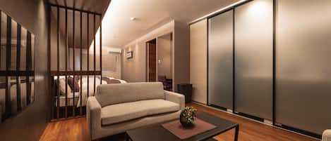Superior A, Non-Smoking | Living area | Flat-screen TV