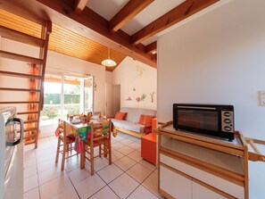 TV - Vacation home Marais by Interhome (Vaux Sur Mer)