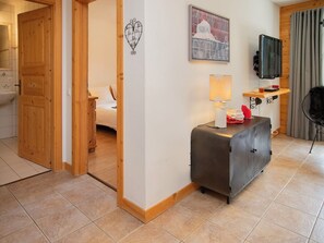 2 Schlafzimmer, Schreibtisch, WLAN