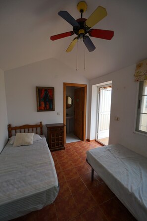 3 bedrooms, iron/ironing board, travel cot, bed sheets