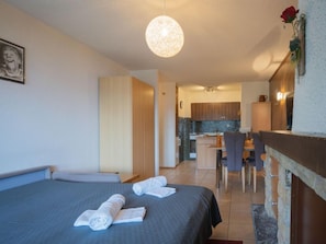 1 bedroom, free Internet - Domino B 48 by Interhome (Ovronnaz)
