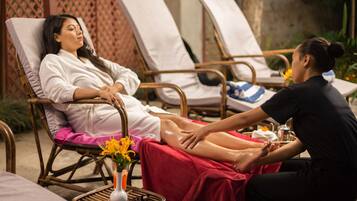 Sauna, dampbad, kropsbehandlinger, hydroterapi, aromaterapi