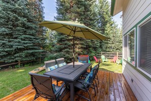 Outdoor dining