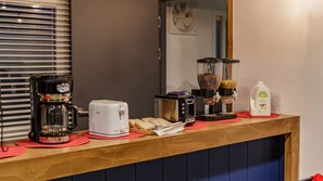 Desayuno de autoservicio incluido los fines de semana