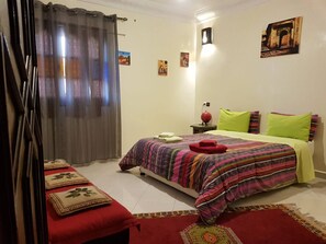 2 chambres, fer et planche à repasser, Wi-Fi, literie fournie
