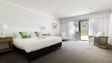 Superior Double or Twin Room | In-room safe, blackout curtains, iron/ironing board