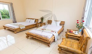 1 chambre, minibar, bureau, rideaux occultants