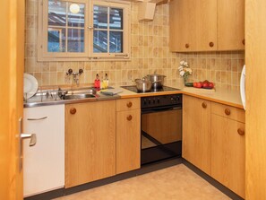 Fridge, oven, dishwasher, toaster