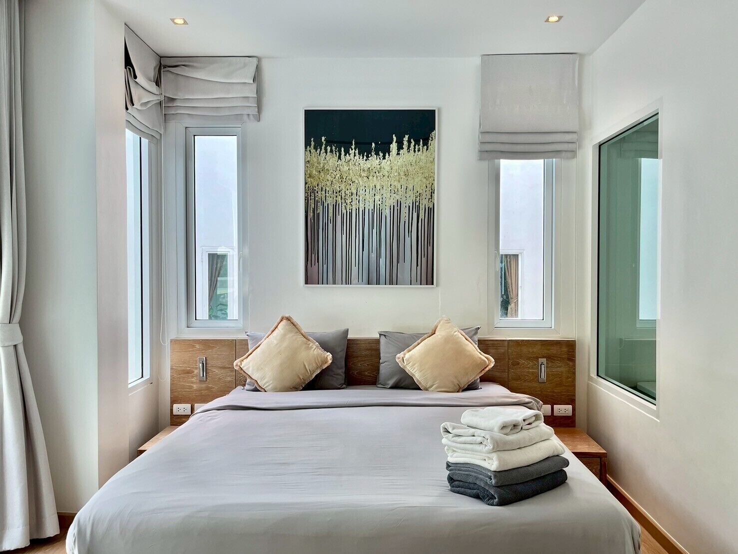 Ropa de cama hipoalergénica y minibar 