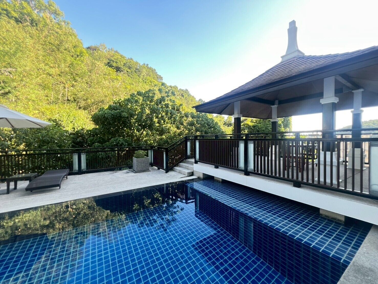 Deluxe Apartment, 2 Bedrooms, Pool View | Hypo-allergenic bedding, minibar, in-room safe, laptop workspace