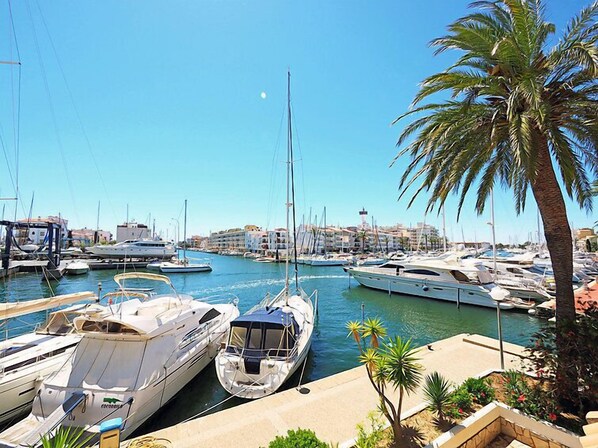 Marina