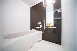 1 Bedroom Apartment (Up to 6 People) | Bathroom | Separate bathtub and shower, free toiletries, hair dryer, slippers - Grandouce Juso-Higashi (Osaka)