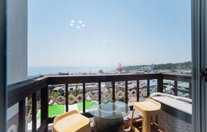 Zimmer (#401) | Terrasse/Patio