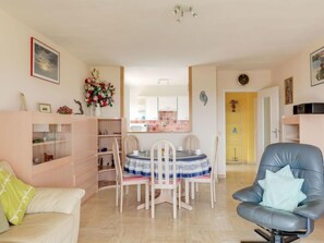 TV - Boulouris Mimosa by Interhome (Saint-Raphaël)
