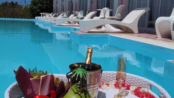 King Room, Pool View | Free WiFi, bed sheets