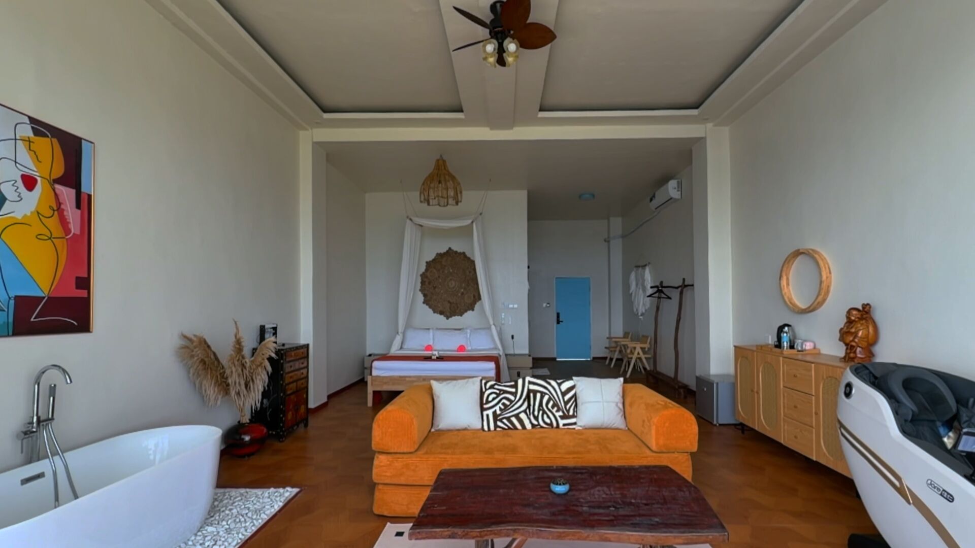 Villa, Meerblick | Wohnbereich | Flachbildfernseher