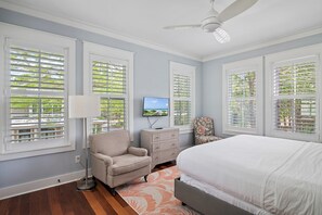 4 bedrooms, desk, iron/ironing board, WiFi - Huge at 2,360 SqFt, Golf Cart & 4 Bikes! 4 WaterColor Pools, Beach Club & Camp - Bess Place on Earth (Santa Rosa Beach)