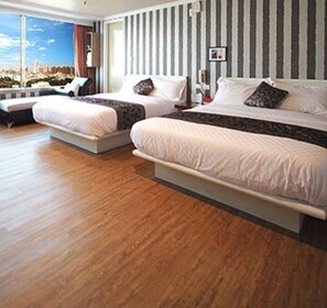 Comfort Quadruple Room | Free WiFi, wheelchair access - Ya Tai Hotel (Kaohsiung)