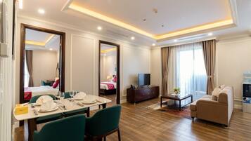 Minibar, Schreibtisch, schallisolierte Zimmer, Bügeleisen/Bügelbrett