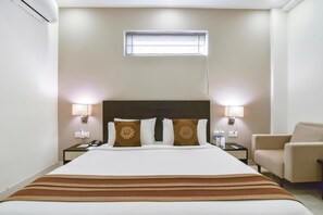 Ropa de cama de alta calidad, minibar y escritorio 