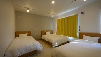 Ske93-2 | 2 bedrooms, desk, iron/ironing board, free WiFi