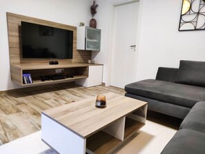 TV, DVD player