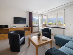 TV - Allod Park Haus C 701 by Interhome (Davos)