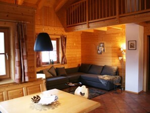 TV - Chalet Jupiter by Interhome (Bad Kleinkirchheim)