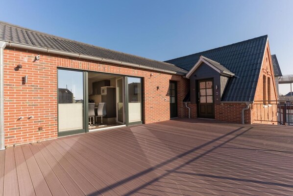 Apartment (Langeneß) | Terrace/patio - Altstadt Villa  Wohnung 5 Langeneß (Borkum)