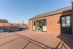 Apartment (Langeneß) | Terrace/patio - Altstadt Villa  Wohnung 5 Langeneß (Borkum)