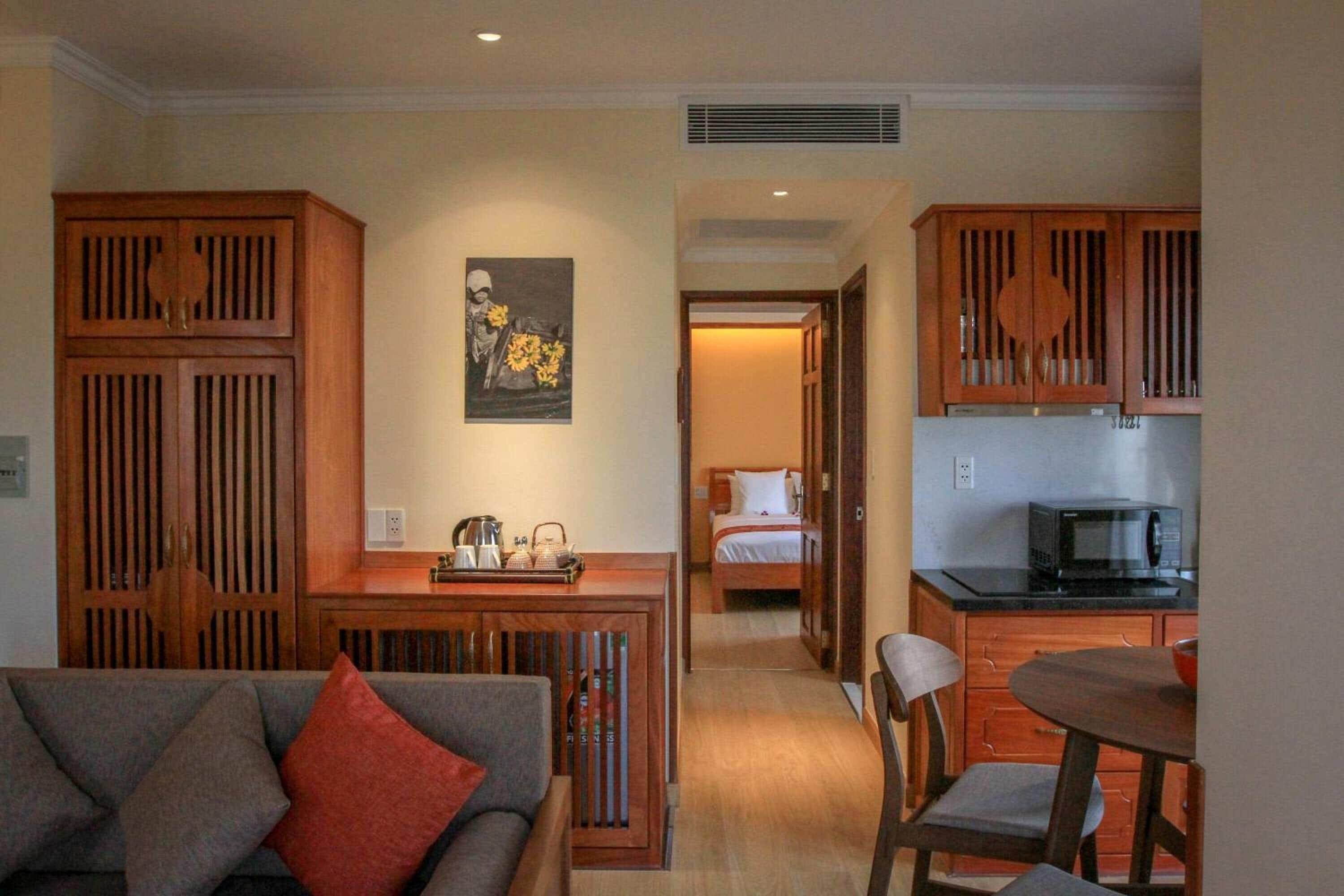 Vattenkokare och städutrustning