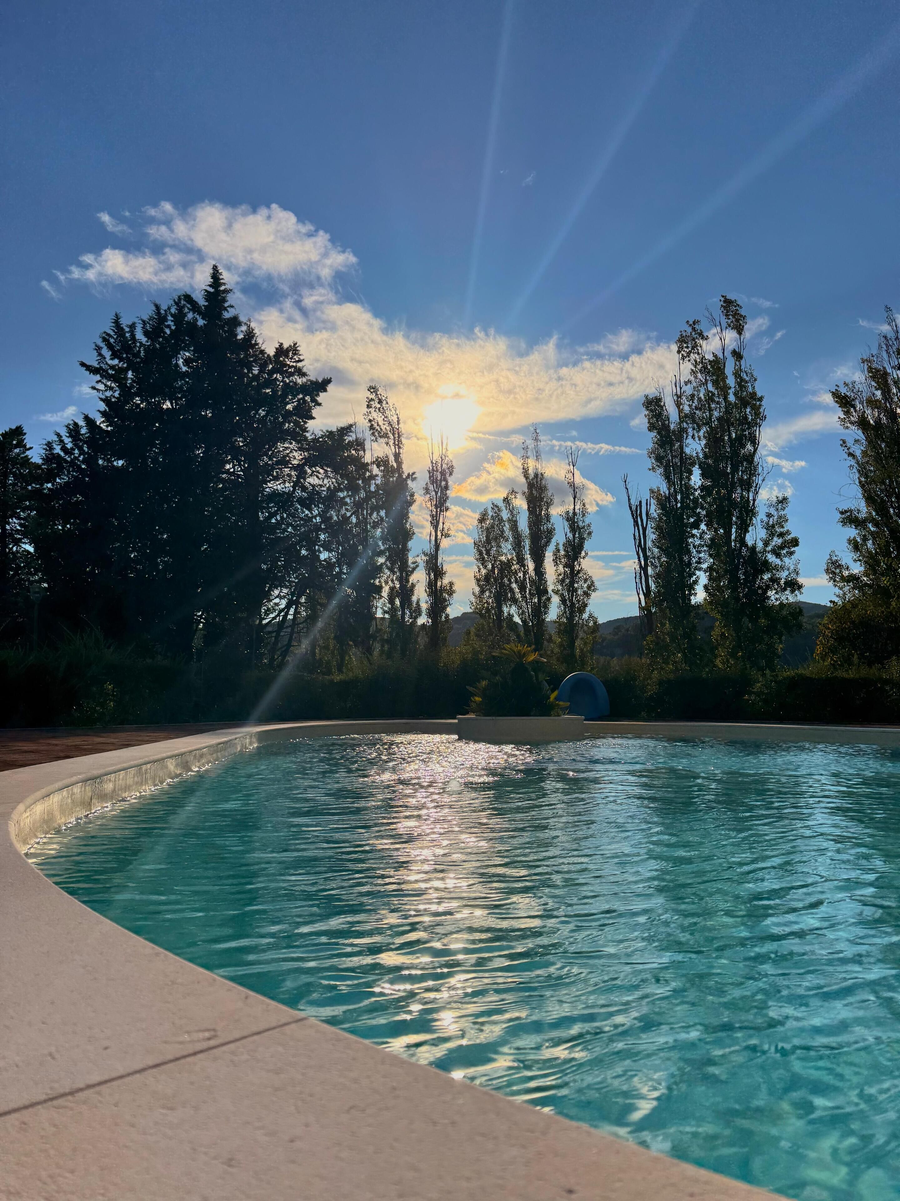 Seasonal outdoor pool, pool umbrellas, sun loungers