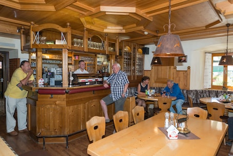 Bar (en la propiedad)