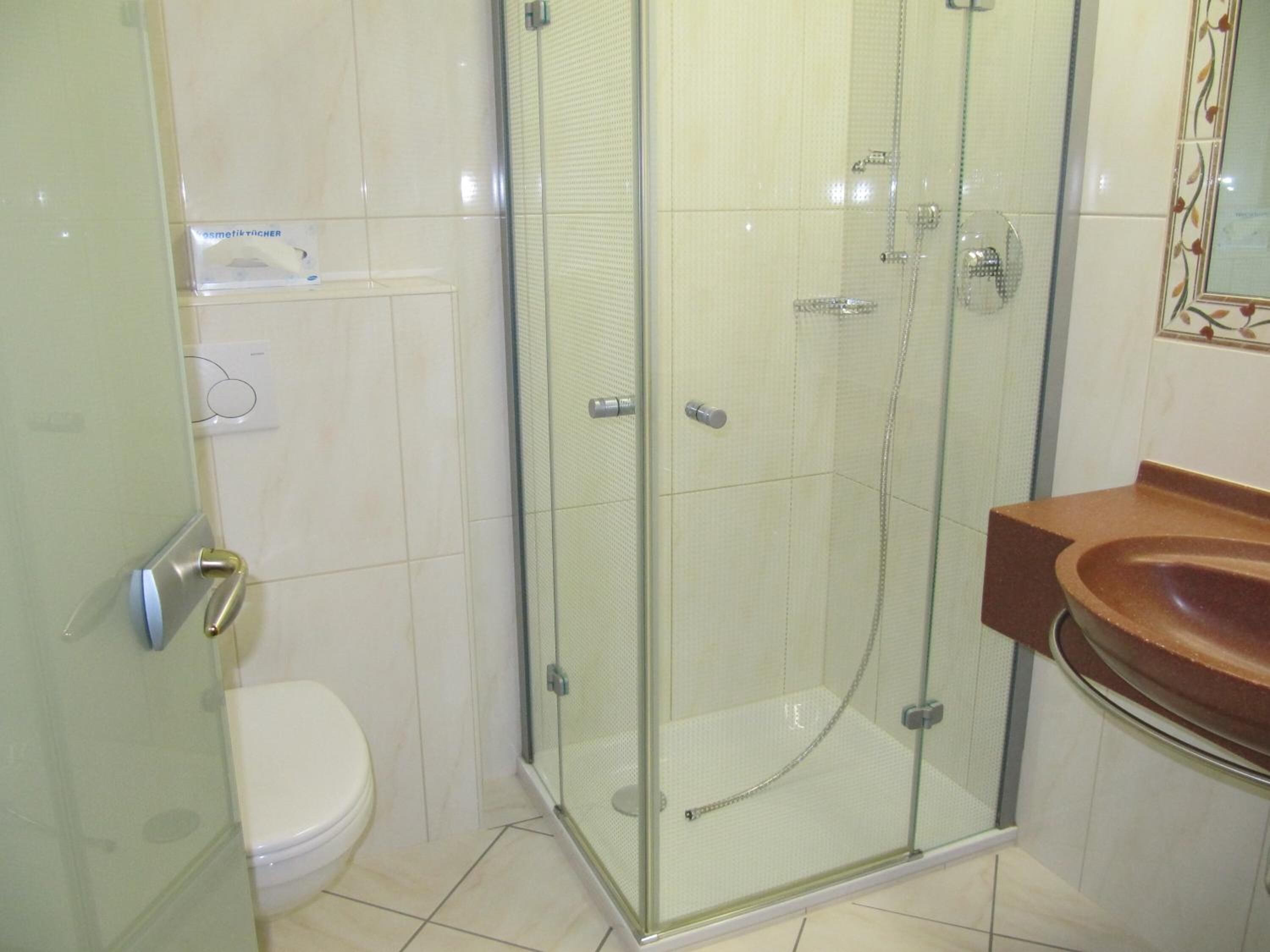 single room | bathroom | hair dryer, towels