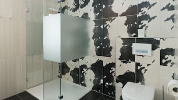 Double Room | Bathroom | Hair dryer, towels