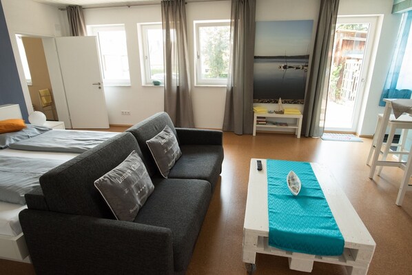 Appartement (Waterlounge) | Coin séjour | Télévision