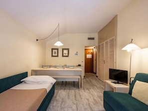 1 bedroom, Internet