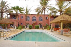 Outdoor pool - L'Ecrin (Ngaparou)