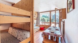 Internet - Chavière 120 by Interhome (Les Menuires)