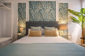 2 bedrooms, free WiFi, bed sheets - Gran Via VI-cozy downtown apartment (Madrid)