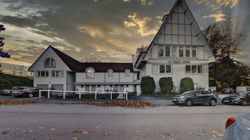 Façade de lâhĂ©bergement