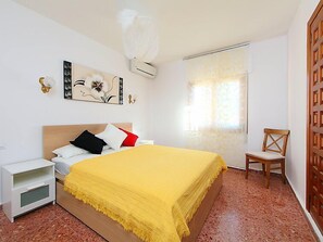 4 bedrooms, iron/ironing board, WiFi - Casa Negrita by Interhome (Moraira)